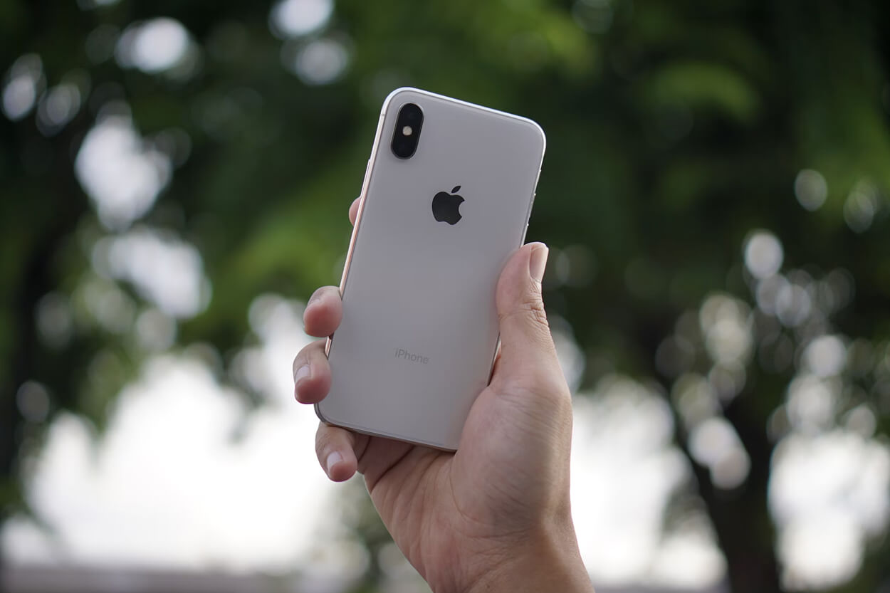 Acheter un iPhone X en 2025 : bonne ou mauvaise idée ? Test et avis complet